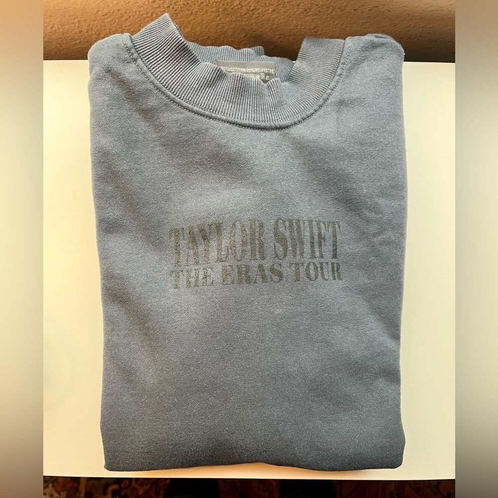 Taylor Swift blue crewneck